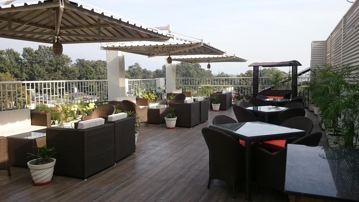 Imperial Clarks Inn Dehradun Exteriör bild